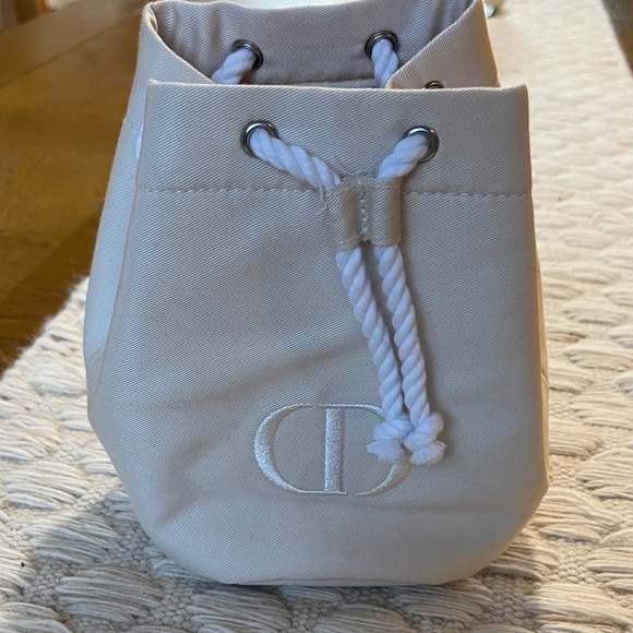 NWOT Dior Cream Bucket Bag with Drawstring - Picture 1 of 8